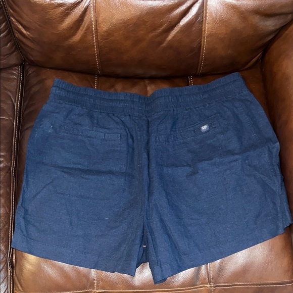 GAP Blue Women Flat Front Shorts Casual Style - Picture 4 of 7